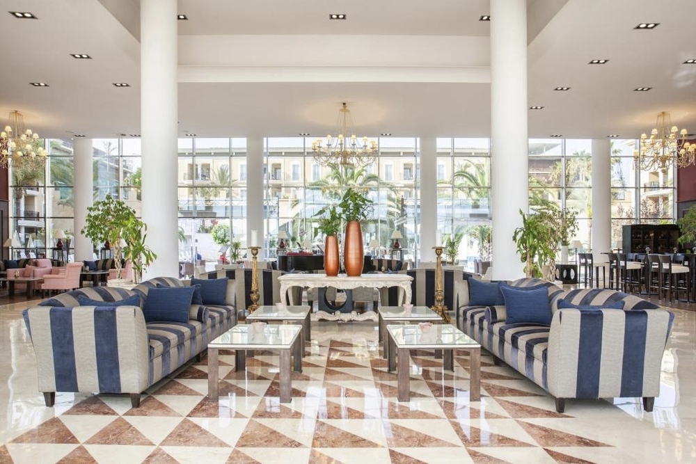 Grupotel Playa de Palma Suites & Spa