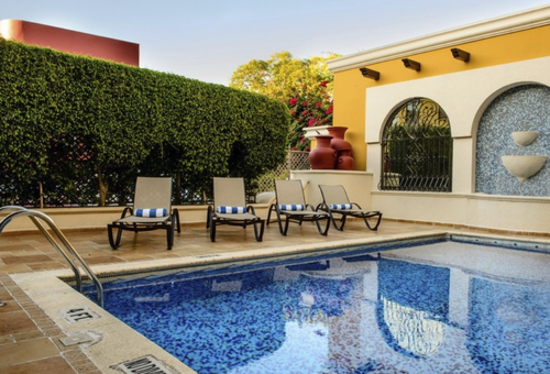 Pool des Plaza Campeche Hotel