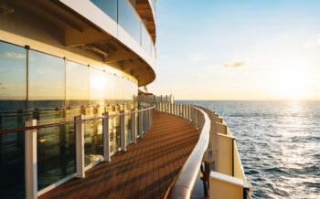 Reling der AIDAcosma