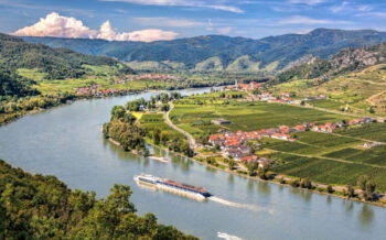 Luftansicht der Donau